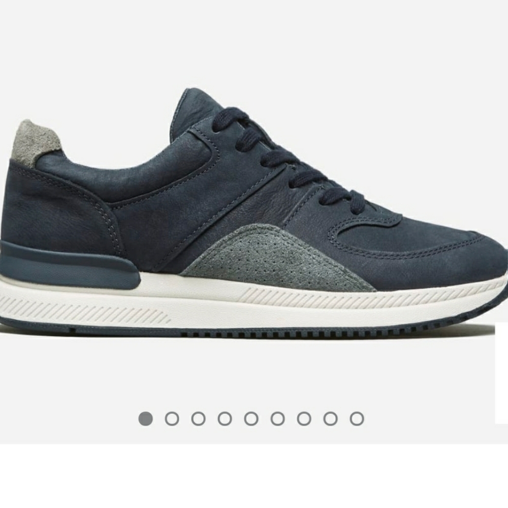 NWOT Everlane Navy Trainers